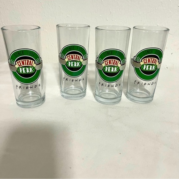 FRIENDS Other - Friends Set of (4) TV Series Central Perk Glasses Each Glass is 10oz - EUC